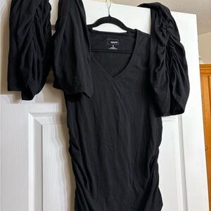 4, Sonoma Black V-Neck Blouses